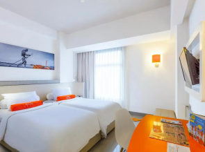 Отель Harris Hotel Seminyak Bali