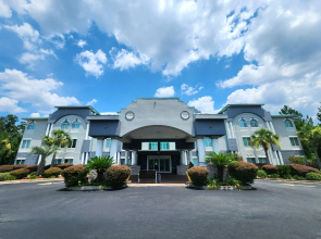 Best Western Plus Blue Angel Inn