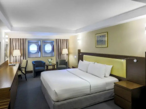 Queen Elizabeth 2 Hotel by Accor