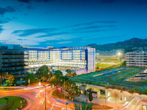 L'Azure Hotel