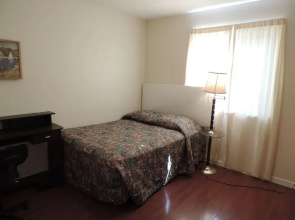 Airport Blundell Suites