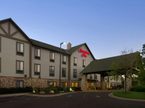 Hampton Inn Kansas City The Legends