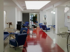 Axa Hotel