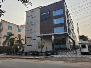 Udman By Ferns N Petals, Chattarpur
