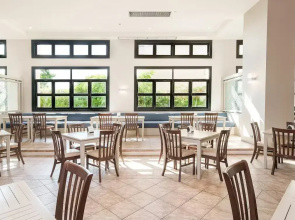 Mike Garden Resort Hotel