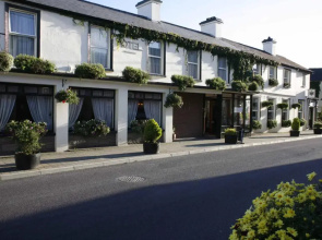 Casey's Hotel Glengarriff