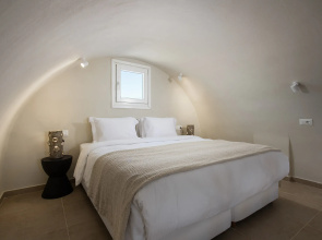 Bios Santorini Vegan - Vegetarian Boutique Hotel 