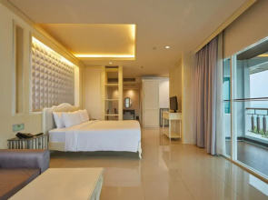 Welcome World Beachfront Resort