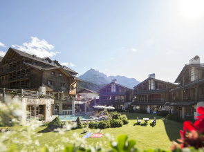 Post Alpina - Family Mountain Chalets