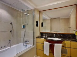Queen Elizabeth 2 Hotel by Accor