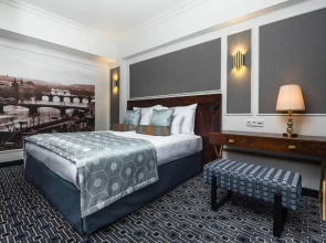 Grand Hotel International