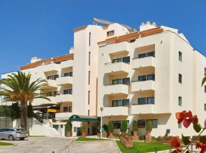 Oceanus Aparthotel