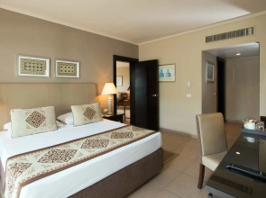 Jaz Fanara Resort & Residence