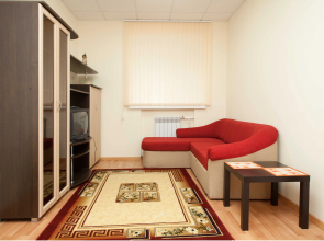 Miroslada, gostinitsa