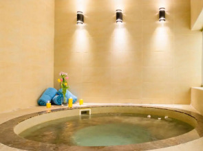 Crystal Plaza Al Majaz Hotel