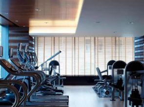 Отель Courtyard by Marriott Shanghai Central