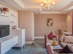Royal Taj Mahal - All Inclusive