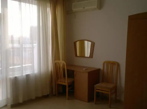 Evgeny's Apartment in Sunny Day 2