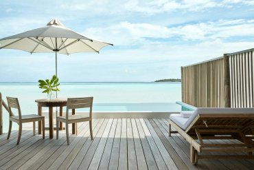 Whale Sharks & Dhoni Suites — photograph 2