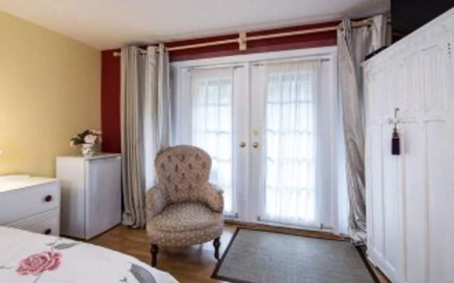 Whitley House Bed & Breakfast