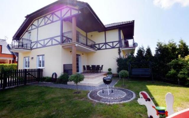 City Art Dom W Grzybowie