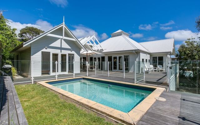 Perfect Blairgowrie Beach House