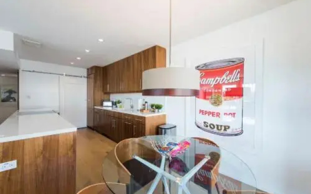 Bright 2BR near Old Town (#6) by WanderJaunt
