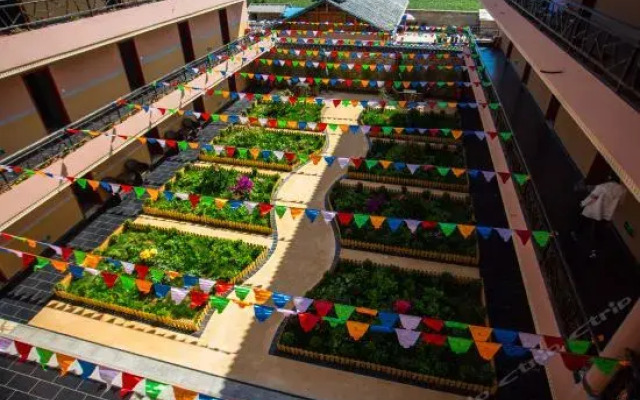 Lugu Shiguang Hotel