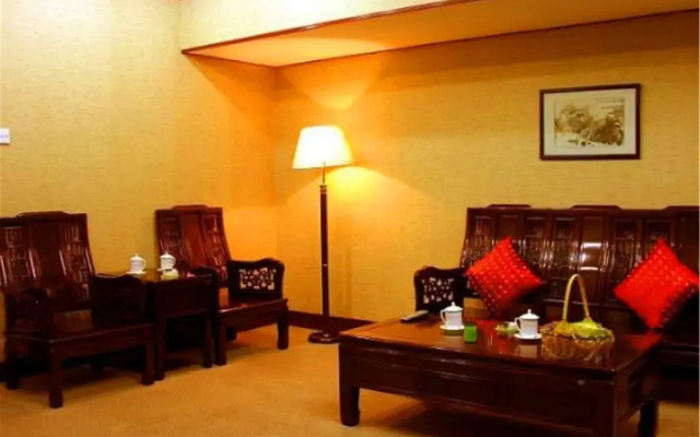 Qufu Mingzuo Xingtan Hotel