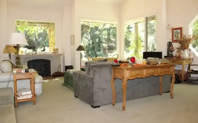 Glen Cameron Holiday