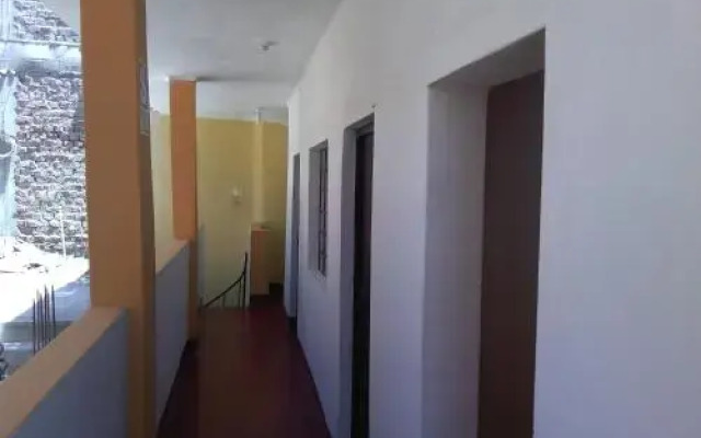 Brabant Hostal