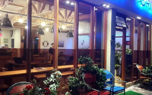 Harbor Guesthouse - Hostel
