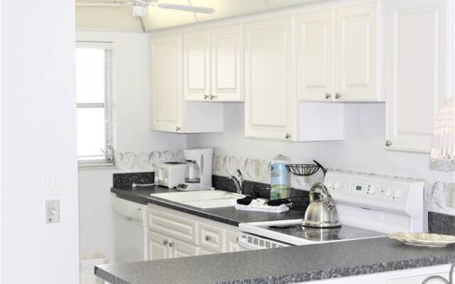 Jamaica Royale 079 - 2 Br Condo