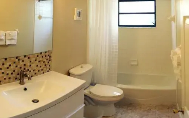 Pool home - 4212 1st Ave W