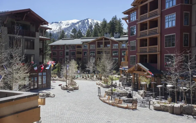 Village 2416 White Mountain Lodge