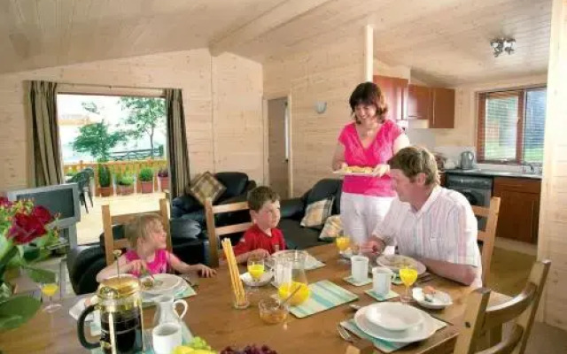 Belan Bach Lodges