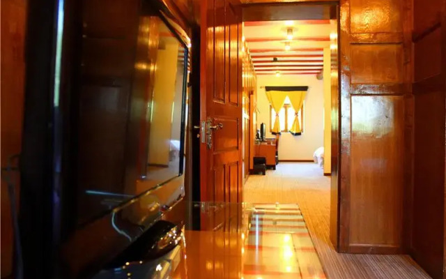 Tulip Inn Jiuzhaigou Shangmo Hotel