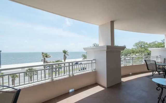 Legacy Towers-Legacy II 305