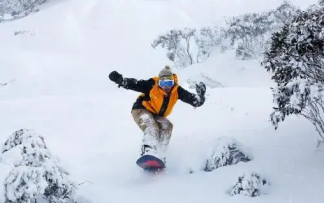 Aarlaur 1- Loft Style Townhouse in Jindabyne