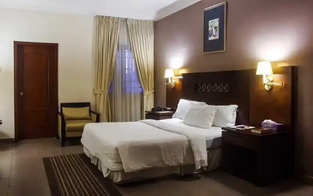 Savoy Suites