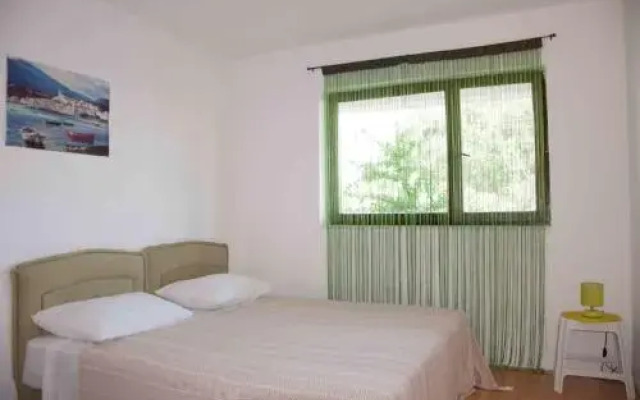 Apartments Put Garbine