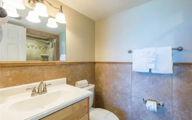 515 Madeira Norte Condo