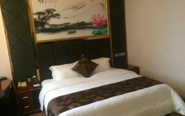 Lavande Hotel Wuhan Wujia Mountain Branch