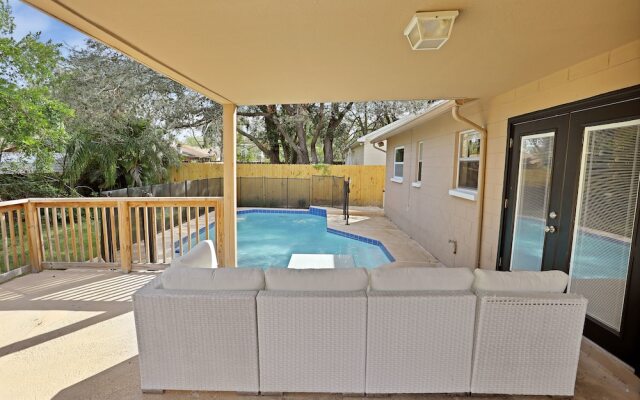 3BR Pool Home by Tom Well IG - 4204E98A