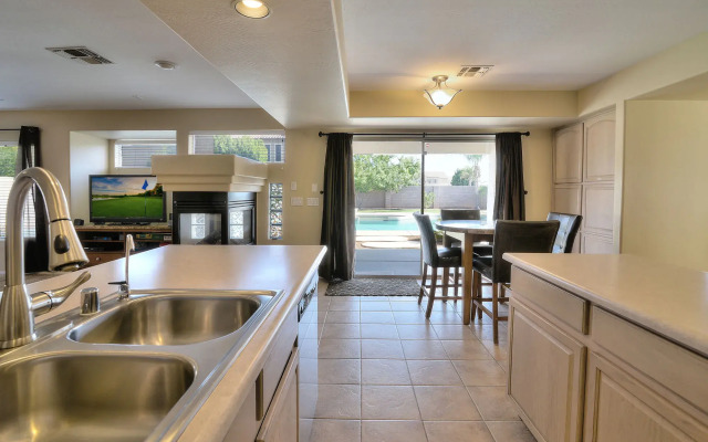 Bel Fleur - 6 Bed Home - Litchfield Park