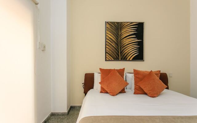 Infinito 1104 2 Bedroom by RedAwning