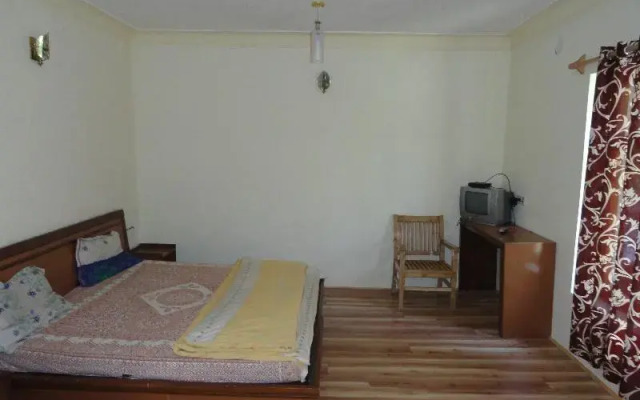 Jamspal Guest House