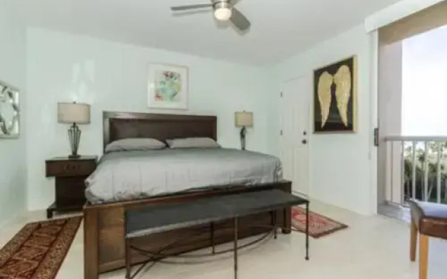 Beautifully Furnished Gulf-Front Condo Just a Walk to the beach by RedAwning
