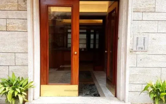 Domusaurea 1974