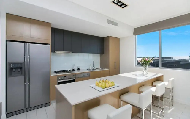 Luxury Bale Penthouse & Jacuzzi Spa 1328 North Culture